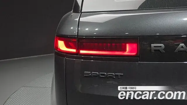 Land Rover Range Rover Sport 2025 — ფოტო 8/36