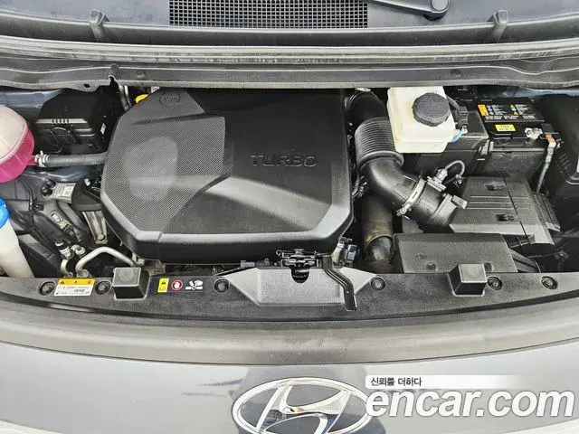 Hyundai Staria 2023 — Photo 6/20