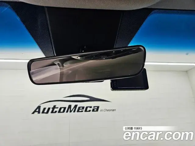 Hyundai Staria 2023 — Photo 14/20