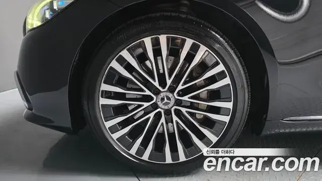 Mercedes-Benz S-Class 2022 — Фото 5/20