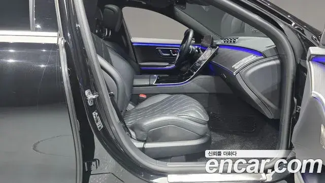 Mercedes-Benz S-Class 2022 — Photo 20/34