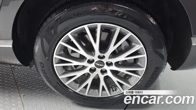 Genesis GV80 2024 — Photo 25/34