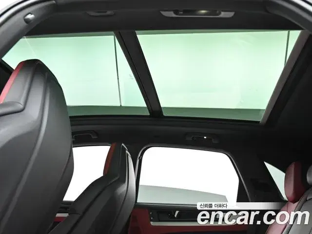 Porsche Cayenne 2025 — ფოტო 16/20