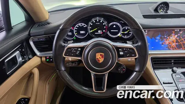 Porsche Panamera 2018 — Photo 6/38