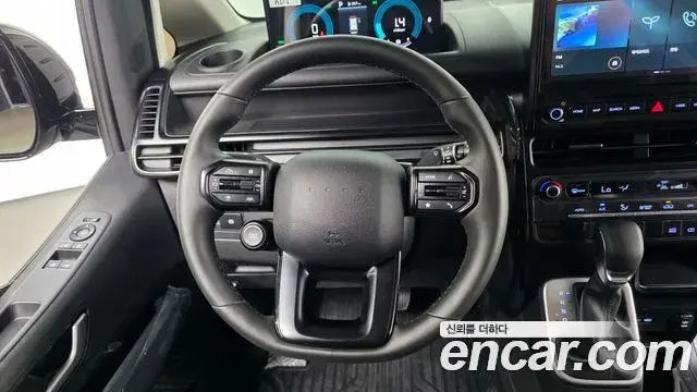 Hyundai Staria 2026 — Photo 29/35