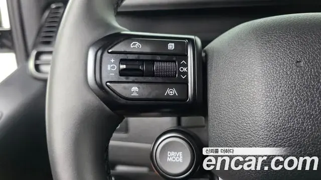 Hyundai Staria 2026 — Photo 23/35