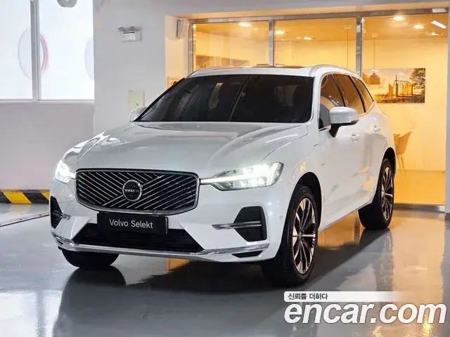 Volvo XC60 2025 — Photo 1/20