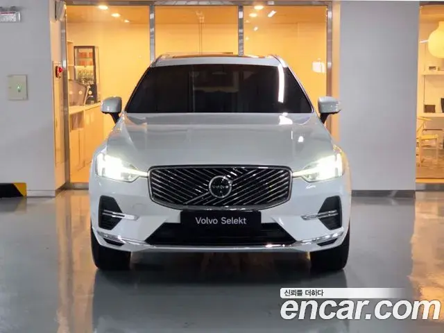 Volvo XC60 2025 — Photo 6/20