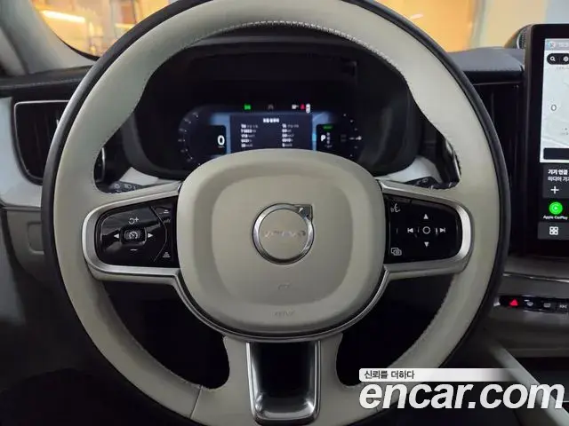 Volvo XC60 2025 — Photo 11/20