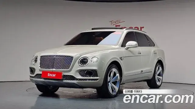Bentley Bentayga 2018 — Photo 13/38