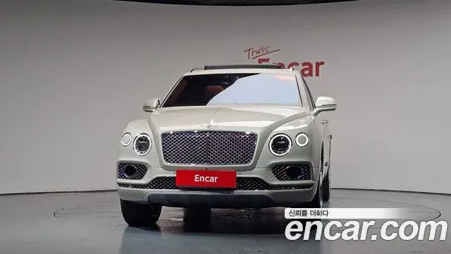 Bentley Bentayga 2018 — Photo 3/38