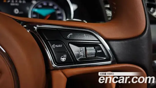 Bentley Bentayga 2018 — Photo 17/38