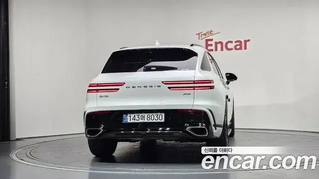Genesis GV70 2024 — Şəkil 9/38