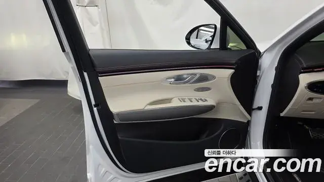 Genesis GV70 2024 — Şəkil 35/38