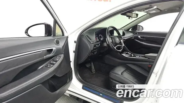 Hyundai Sonata 2022 — Фото 10/20