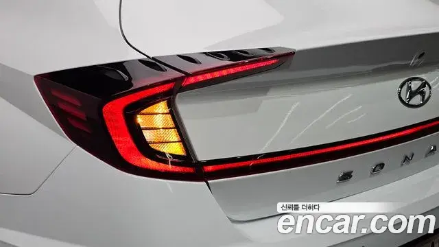 Hyundai Sonata Hybrid 2022 — Şəkil 4/31