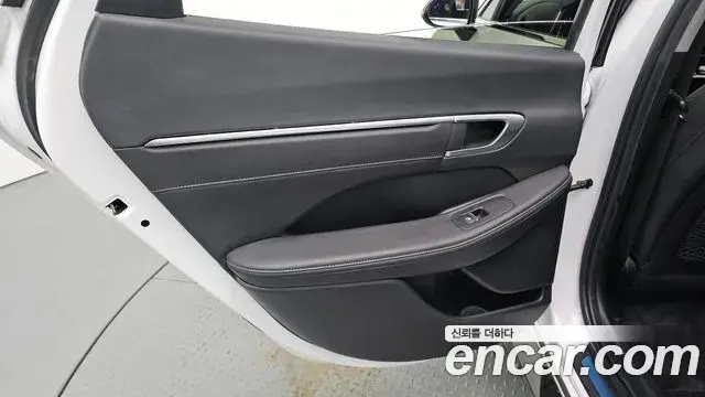 Hyundai Sonata Hybrid 2022 — Şəkil 3/31