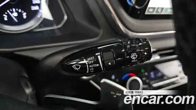 Hyundai Sonata Hybrid 2022 — Şəkil 28/31