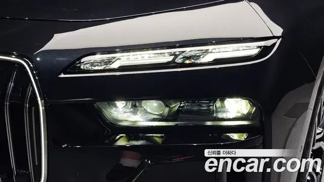 BMW 7 Series 2025 — ფოტო 9/30
