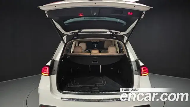 Mercedes-Benz GLE-Class 2021 — Фото 20/20
