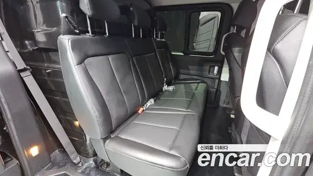 Hyundai Staria 2022 — Фото 19/20