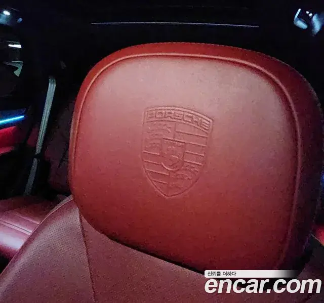 Porsche Cayenne 2023 — Photo 5/13