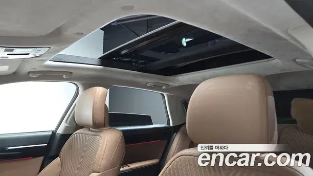 Hyundai Grandeur Hybrid 2023 — Şəkil 28/32