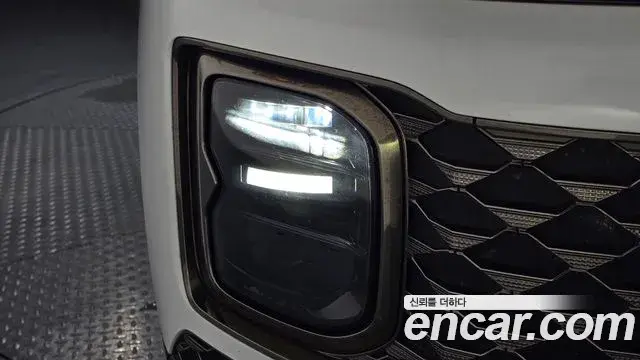 Hyundai Grandeur Hybrid 2023 — Şəkil 10/32