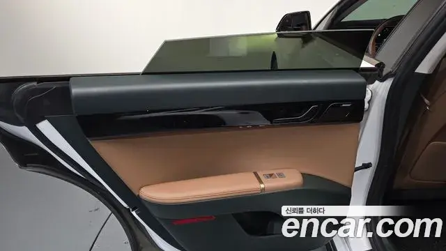 Hyundai Grandeur Hybrid 2023 — Şəkil 27/32