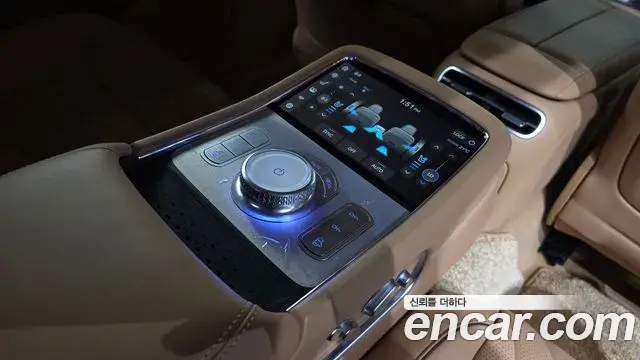 Genesis G90 2022 — ფოტო 29/33