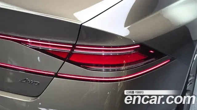 Genesis G90 2022 — ფოტო 17/33
