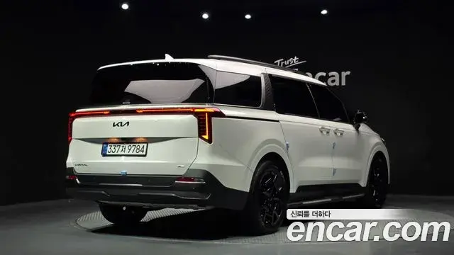 Kia Carnival 2025 — Şəkil 9/40
