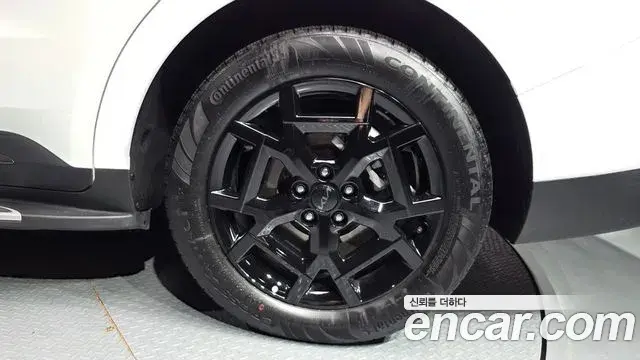 Kia Carnival 2025 — Şəkil 19/40
