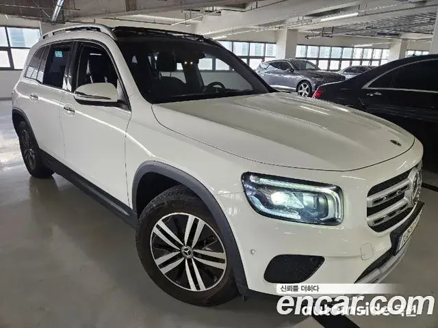 Mercedes-Benz GLB-Class 2021 — Фото 5/9