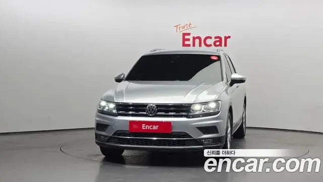 Volkswagen Tiguan 2018 — Фото 3/20