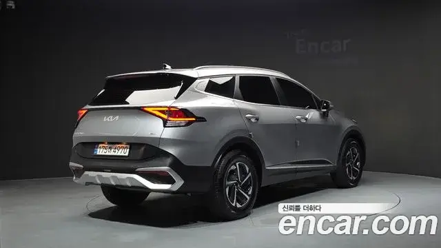 Kia Sportage 2023 — Photo 18/20