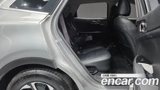 Kia Sportage 2023 — Photo 3/20