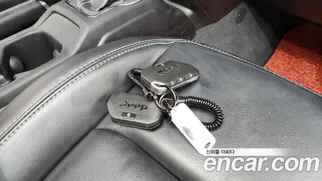 Jeep Wrangler 2021 — Şəkil 2/30