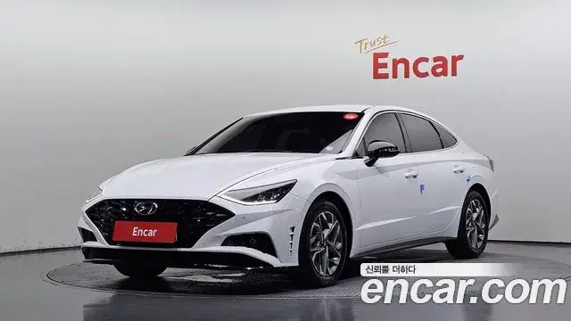 Hyundai Sonata 2022 — Фото 1/20