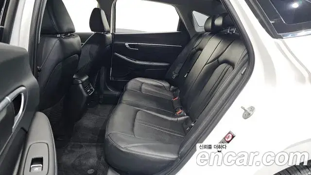 Hyundai Sonata 2022 — Фото 11/20