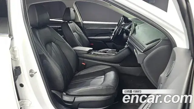 Hyundai Sonata Hybrid 2022 — Photo 29/30