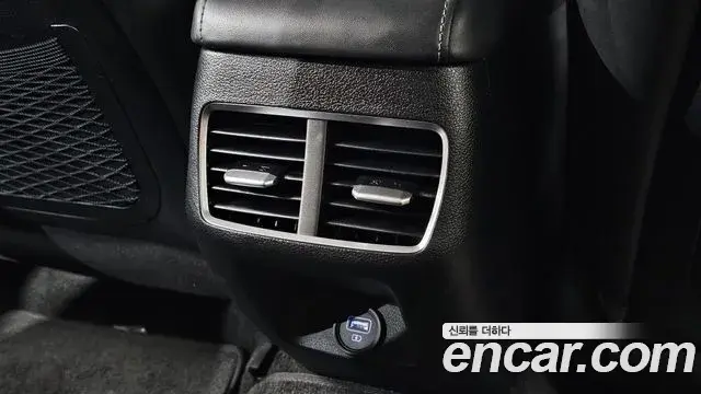 Hyundai Sonata Hybrid 2022 — Photo 24/30