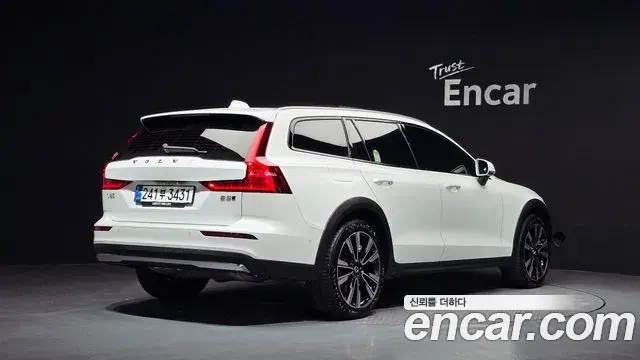 Volvo V60 Cross Country 2025 — Şəkil 3/20