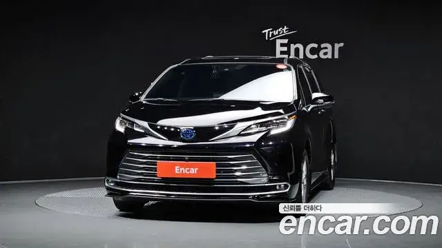 Toyota Sienna 2024 — ფოტო 20/30