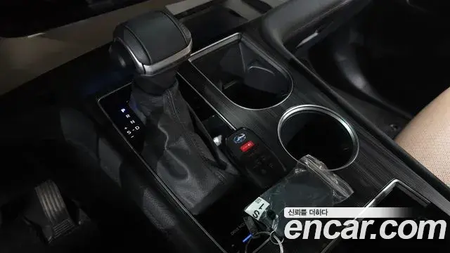 Toyota Sienna 2024 — ფოტო 2/30