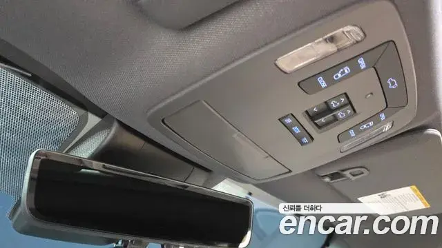 Toyota Sienna 2024 — ფოტო 21/30