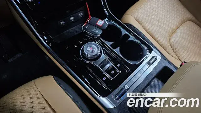 Kia Carnival 2023 — Фото 9/20