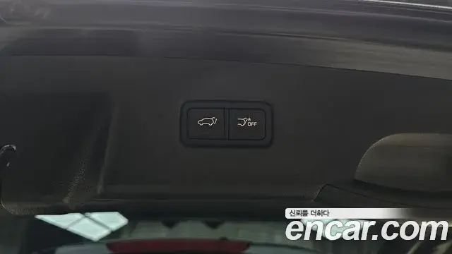 Kia Carnival 2023 — Фото 15/20