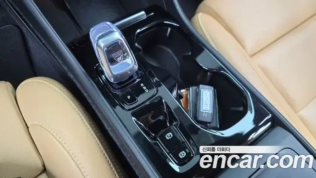 Volvo XC40 2020 — Şəkil 2/32
