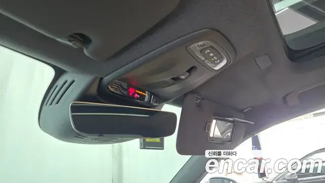 Volvo XC40 2020 — Şəkil 9/32
